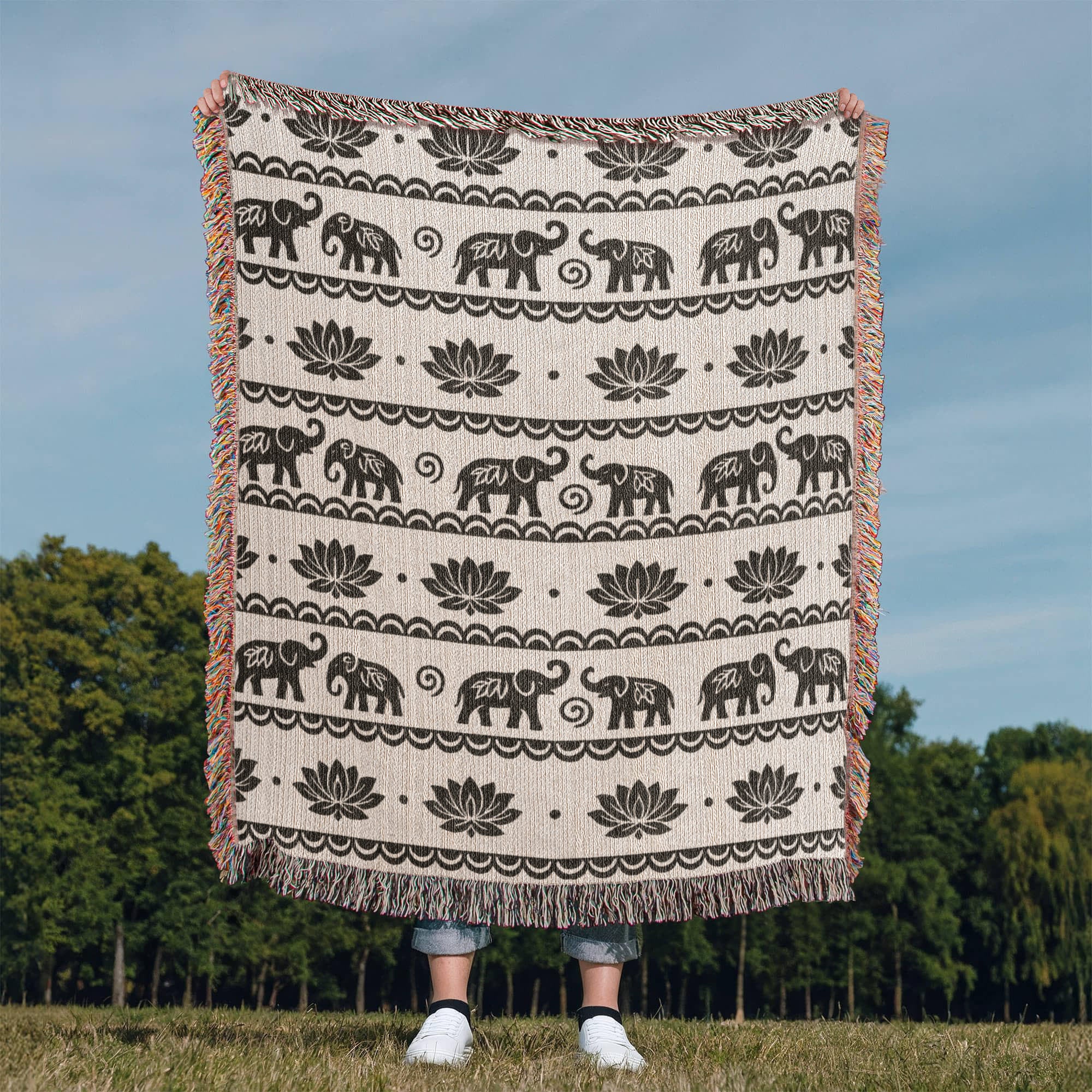 Botanical Garden Woven Blanket – Plush and Pine